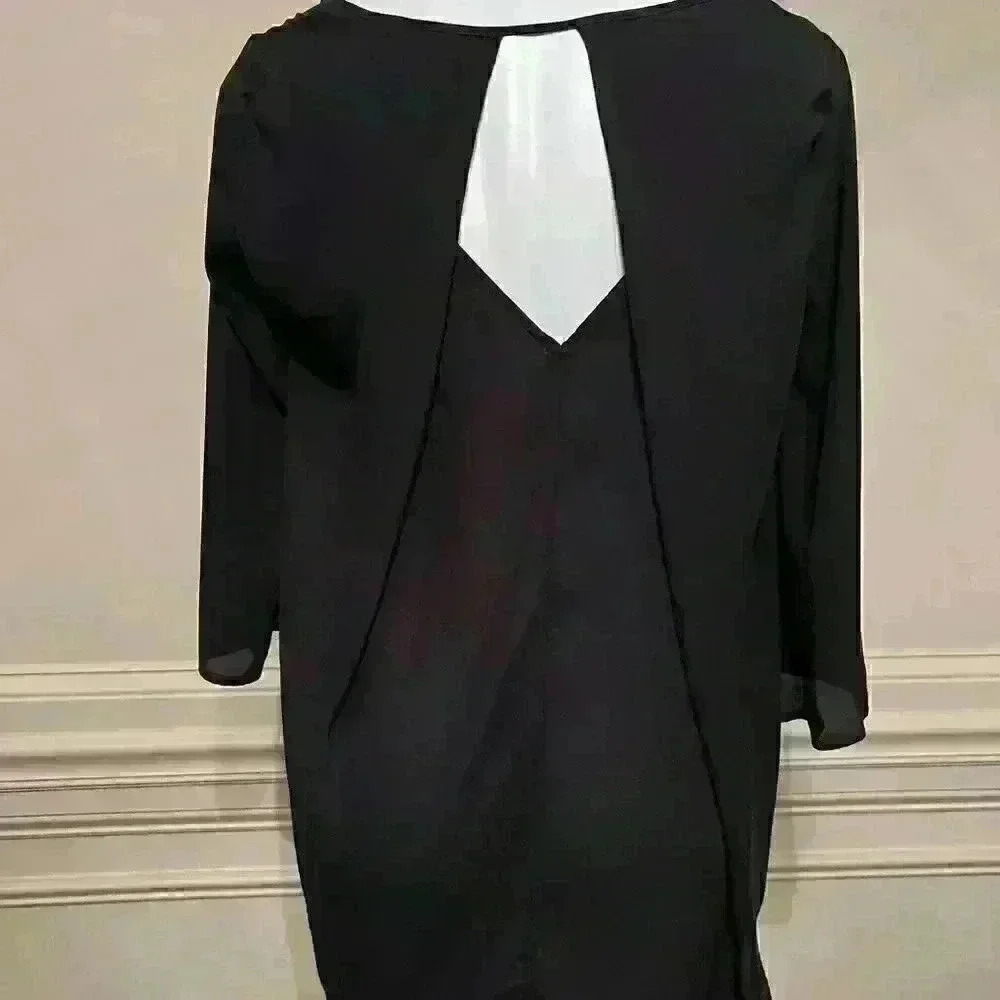Fun and flowy shirt size Small/Medium - Picture 2 of 6